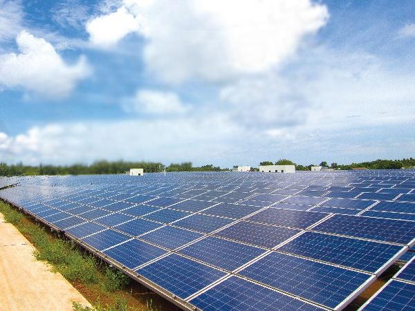 混凝土打樁光伏支架光伏發(fā)電